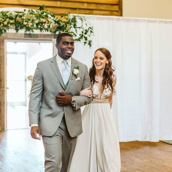 Meet your Posher, Emily - Picture 1 of 1